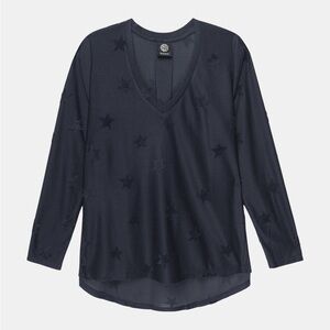 Bobeau Flocked V-Neck Top With Stars in denim stars size S & M.